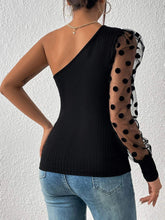 Privรฉ Black Contrast Dobby Mesh Gigot Sleeve One Shoulder Tee shein